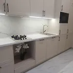 Large, New In The Historic Centre Apartman